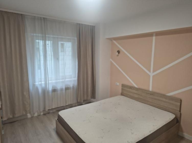 Apartament cu 3 camere decomandat în Nord