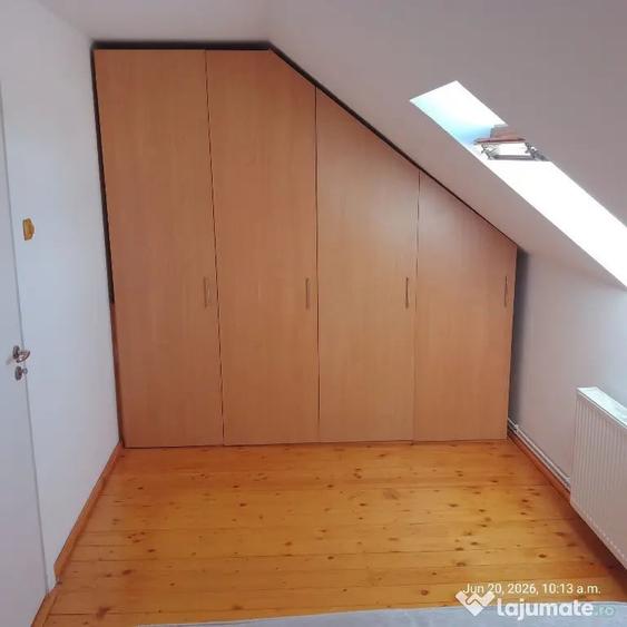Apartament cu 3 camere decomandat în Valea Aurie