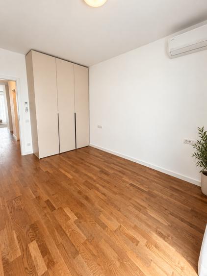 Apartament cu 3 camere în Băneasa