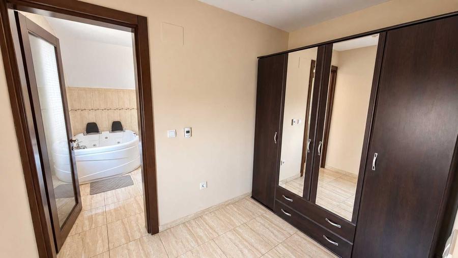 Casă cu 4 camere în Bărăbanț