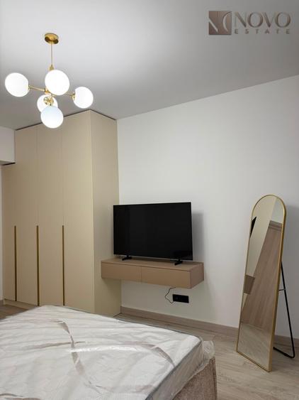 Apartament cu 3 camere semidecomandat, mobilat în Dristor