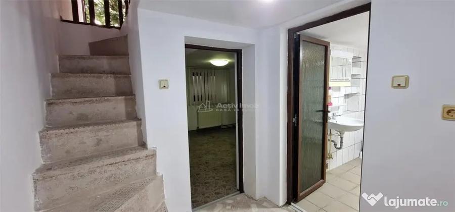 Casă cu 5 camere cu Teren 155 Mp în Muncitoresc