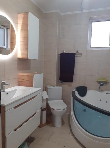 Casă cu 4 camere în Pasărea