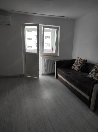 Apartament cu 2 camere decomandat în Gojdu