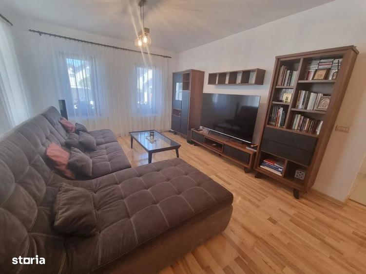 Casă cu 4 camere în Moara