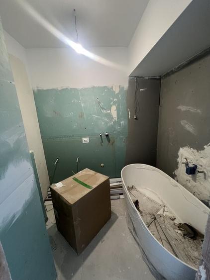 Apartament cu 3 camere decomandat în Lacul Morii