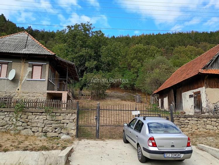 Vand casa cu gradina, sat Morlaca, comuna Poieni, judetul Cluj