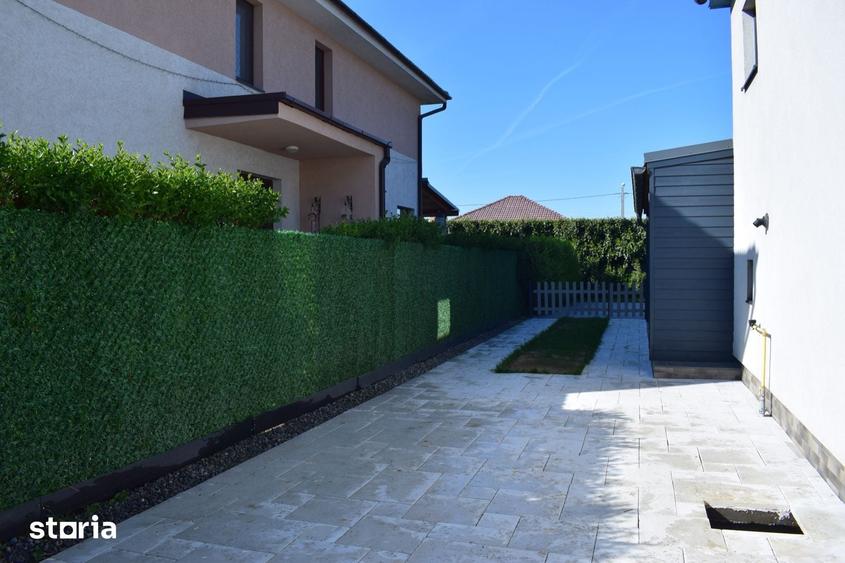 Casă cu 3 camere cu Teren 400 Mp în Rogerius