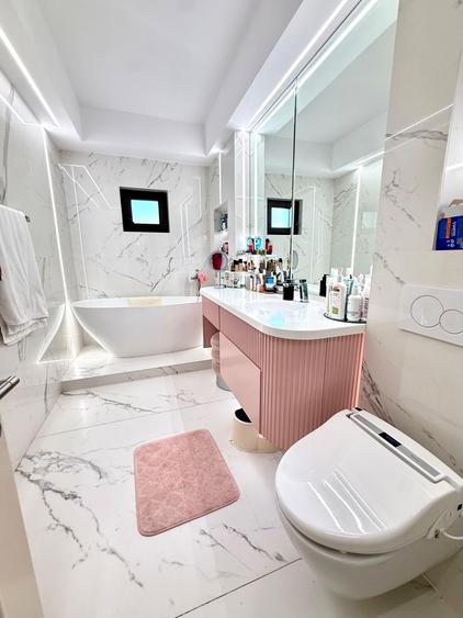 Casă individuală cu 6 camere cu Piscina în Pipera