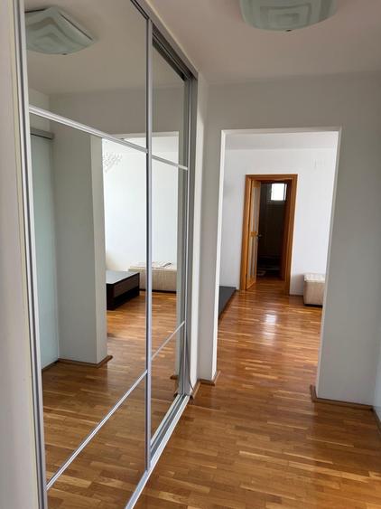 Apartament cu 2 camere semidecomandat, mobilat în Baba Novac