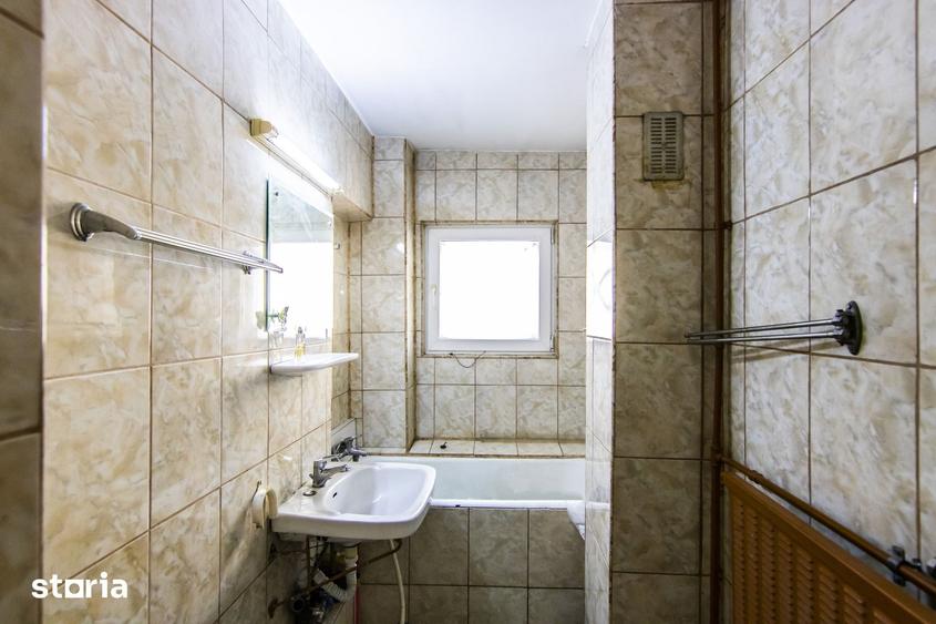 Apartament cu 3 camere decomandat în Dristor