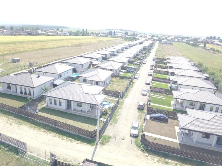 Casă individuală cu 3 camere cu Canalizare în Miroslava