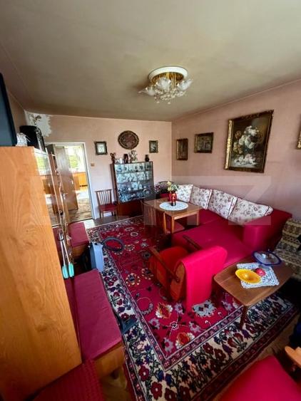 Apartament cu 3 camere decomandat, mobilat în Hunedoara