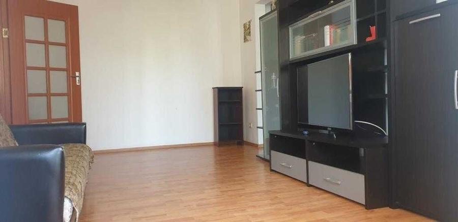 Apartament cu 2 camere semidecomandat în Rogerius