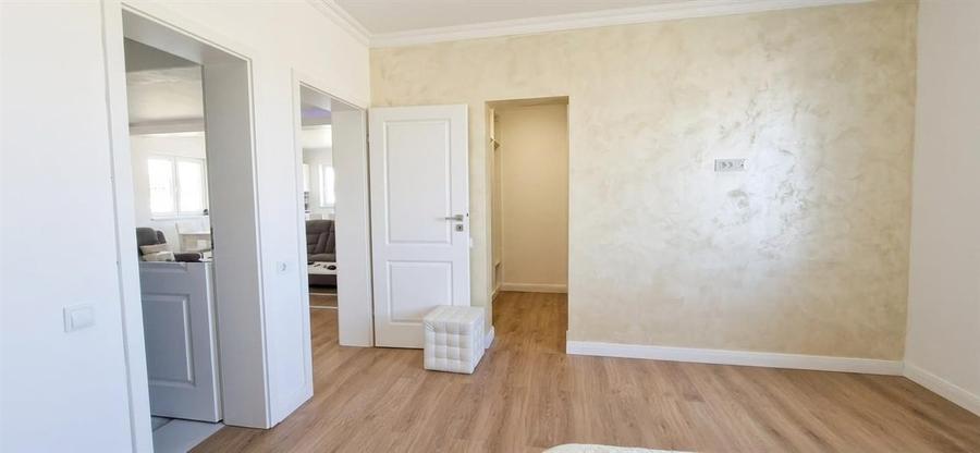 Casă cu 4 camere cu Teren 500 Mp în Sântandrei