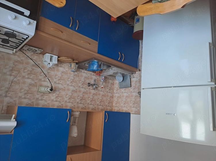 Apartament cu 3 camere decomandat în Intim