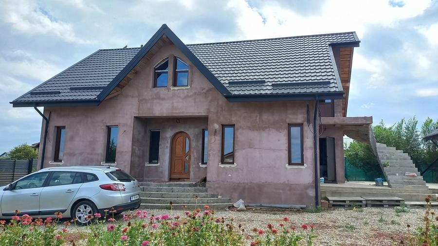 Casă cu 3 camere în Ulmi