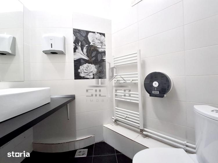 Casă cu 6 camere cu Teren 227 Mp în Gruia