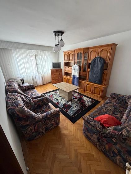 Apartament de inchiriat 3 camere - 4