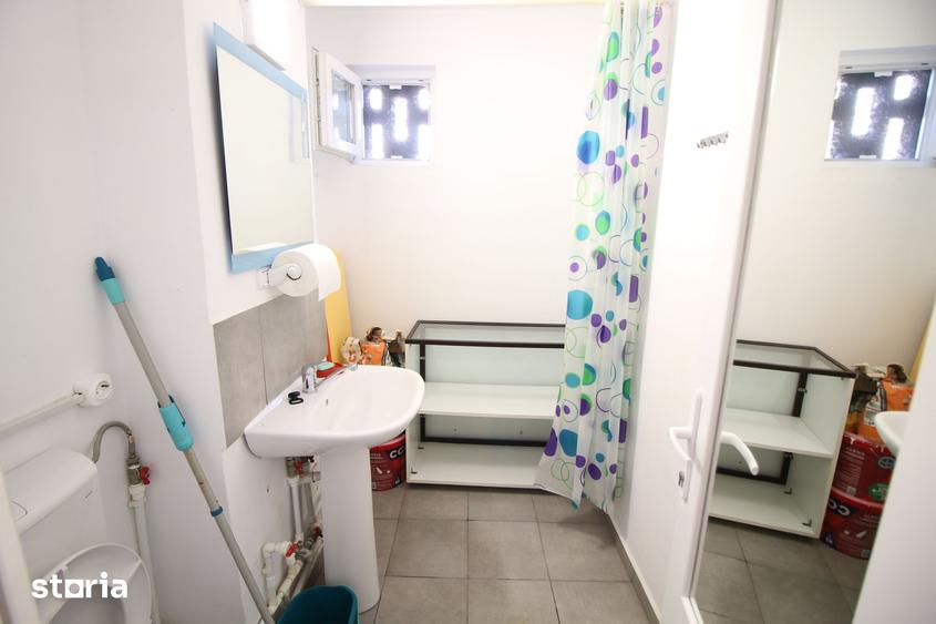 Apartament cu 3 camere decomandat în Micro 17