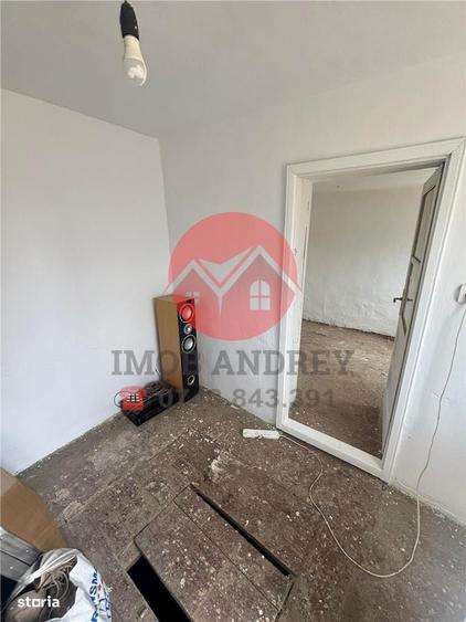 Casă cu 3 camere în Central