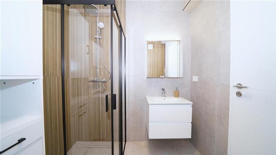 Apartament cu 2 camere nedecomandat, mobilat în Ultracentral