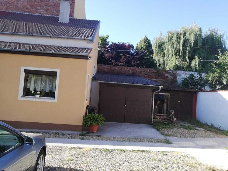 Apartament cu 2 camere decomandat în Decebal