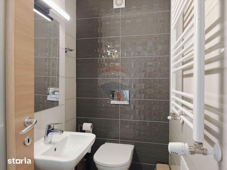 Apartament cu 3 camere în Tractorul