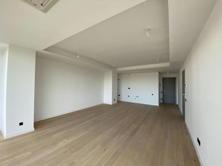Apartament cu 3 camere decomandat în Floreasca
