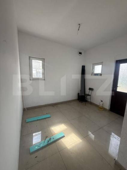 Spațiu comercial, de 100 mp, în Central