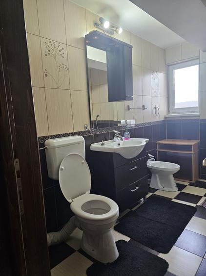 Apartament cu 3 camere în Șcheia