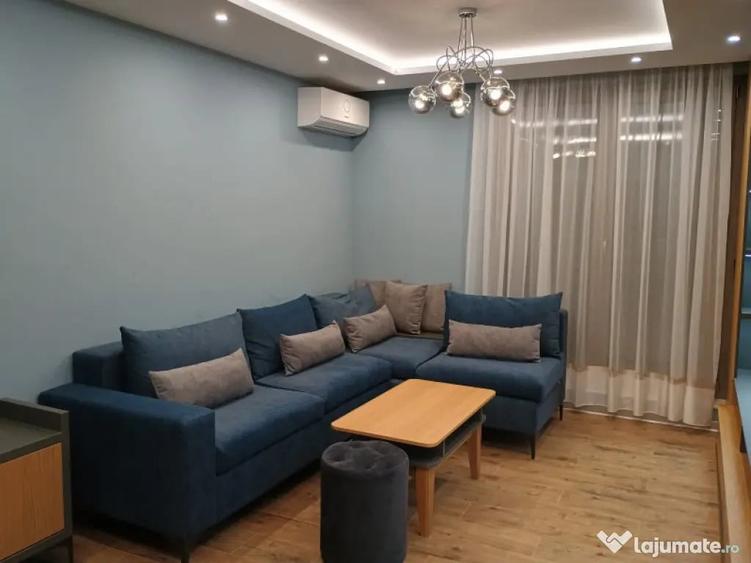 Zona Spitalului Judetean 3 camere de inchiriat - 3