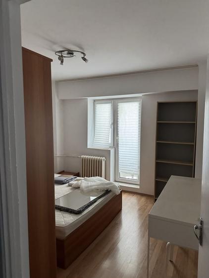 Apartament cu 2 camere decomandat în Basarab