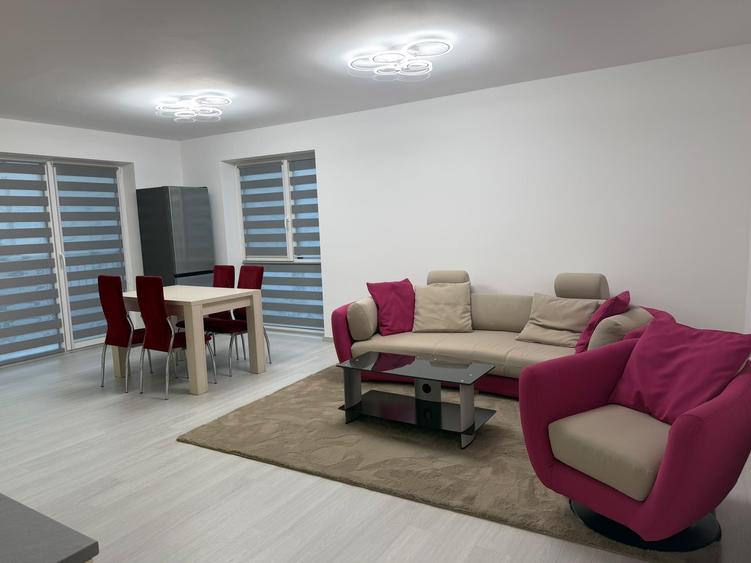 Apartament cu 3 camere decomandat în Unirii