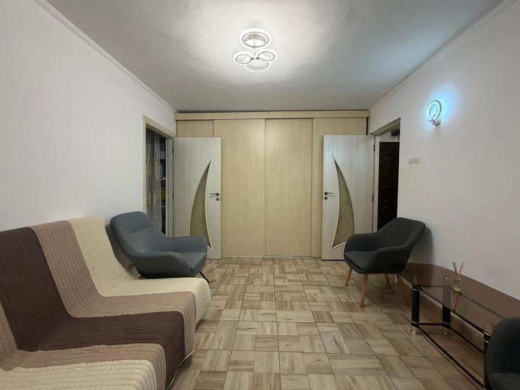 Apartament cu 2 camere semidecomandat în Lacul Tei