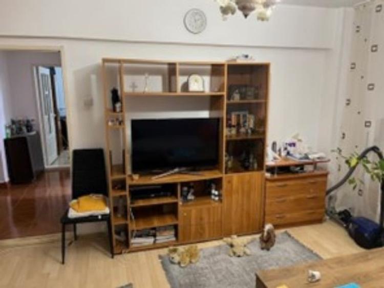 Apartament cu 2 camere decomandat în Faleză