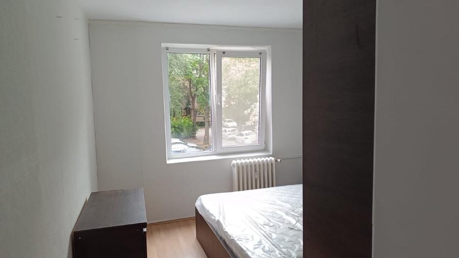 Apartament cu 2 camere decomandat, mobilat în Crângași
