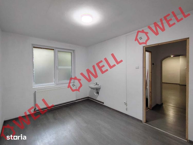Spațiu comercial, de 48 mp, în Central