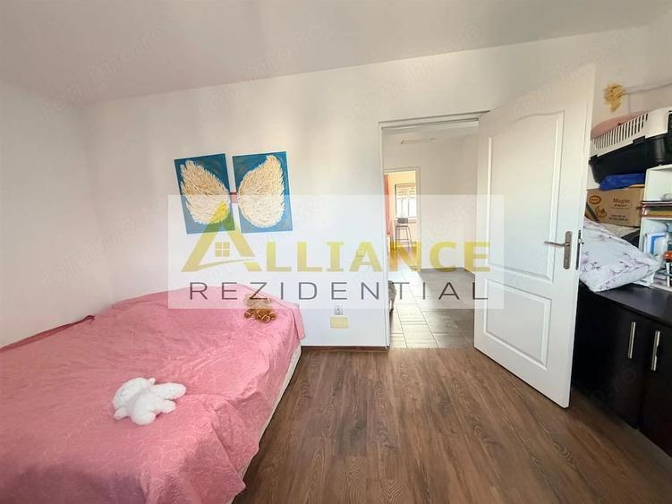 Duplex - 4 camere - 2 bai - 200mp teren - 6