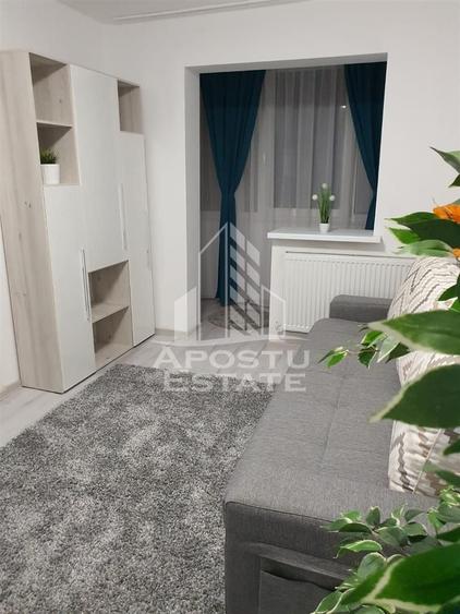 Apartament cu 2 camere semidecomandat, mobilat în Girocului