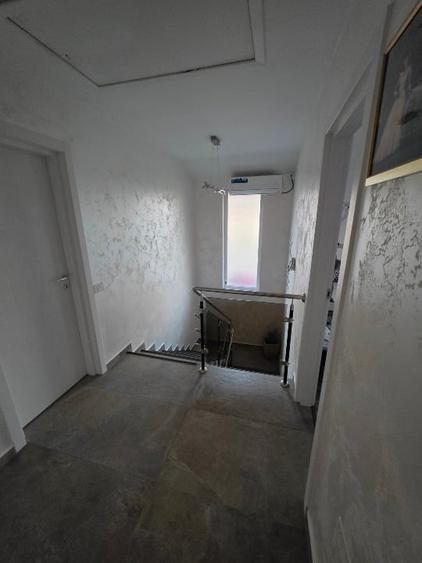 Casă individuală cu 4 camere cu Teren 633 Mp în Berceni