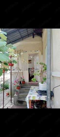 Casă cu 5 camere cu Teren 2267 Mp în Prajila