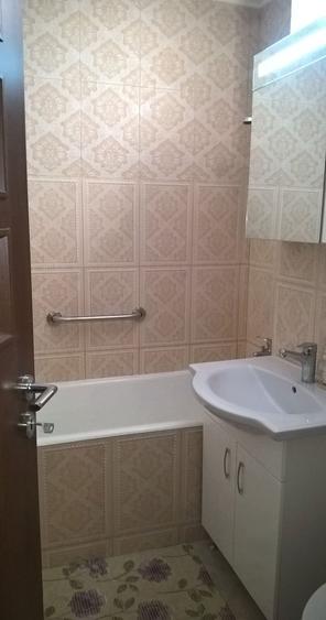 Apartament cu 3 camere decomandat, mobilat în Libertății