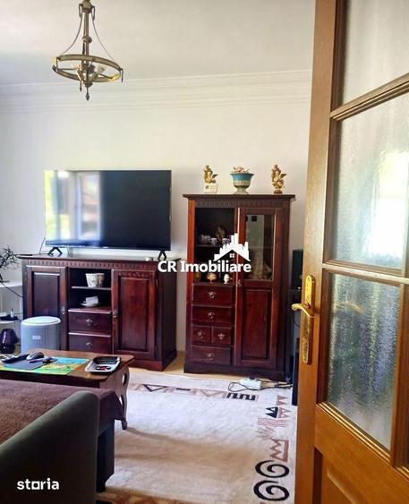 Apartament cu 4 camere decomandat în Aviatorilor