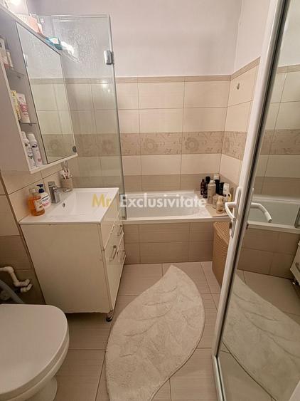 Apartament cu 3 camere decomandat, mobilat în 9 Mai