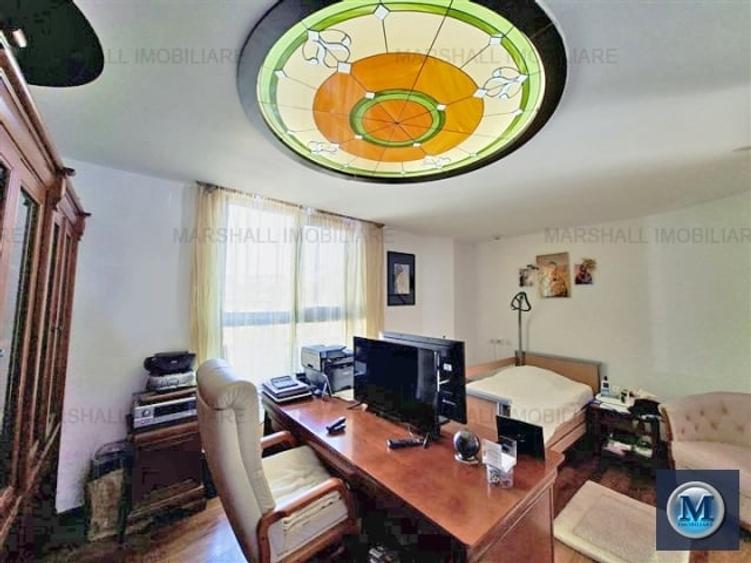 Casă cu 10 camere cu Piscina în Buna Vestire