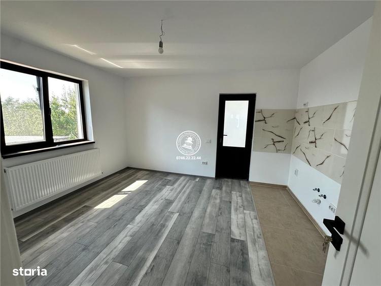 Casă cu 3 camere în Poiana cu Cetate