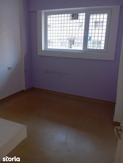 Spațiu comercial, de 38 mp, în Patriei