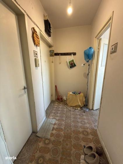 Apartament cu 3 camere semidecomandat în Andrei Mureșanu
