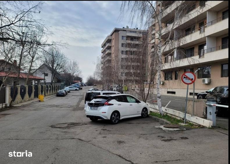 Garsonieră decomandată în Băneasa